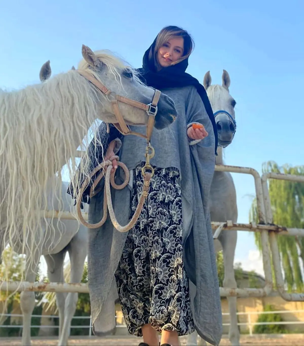 نازنین بیاتی