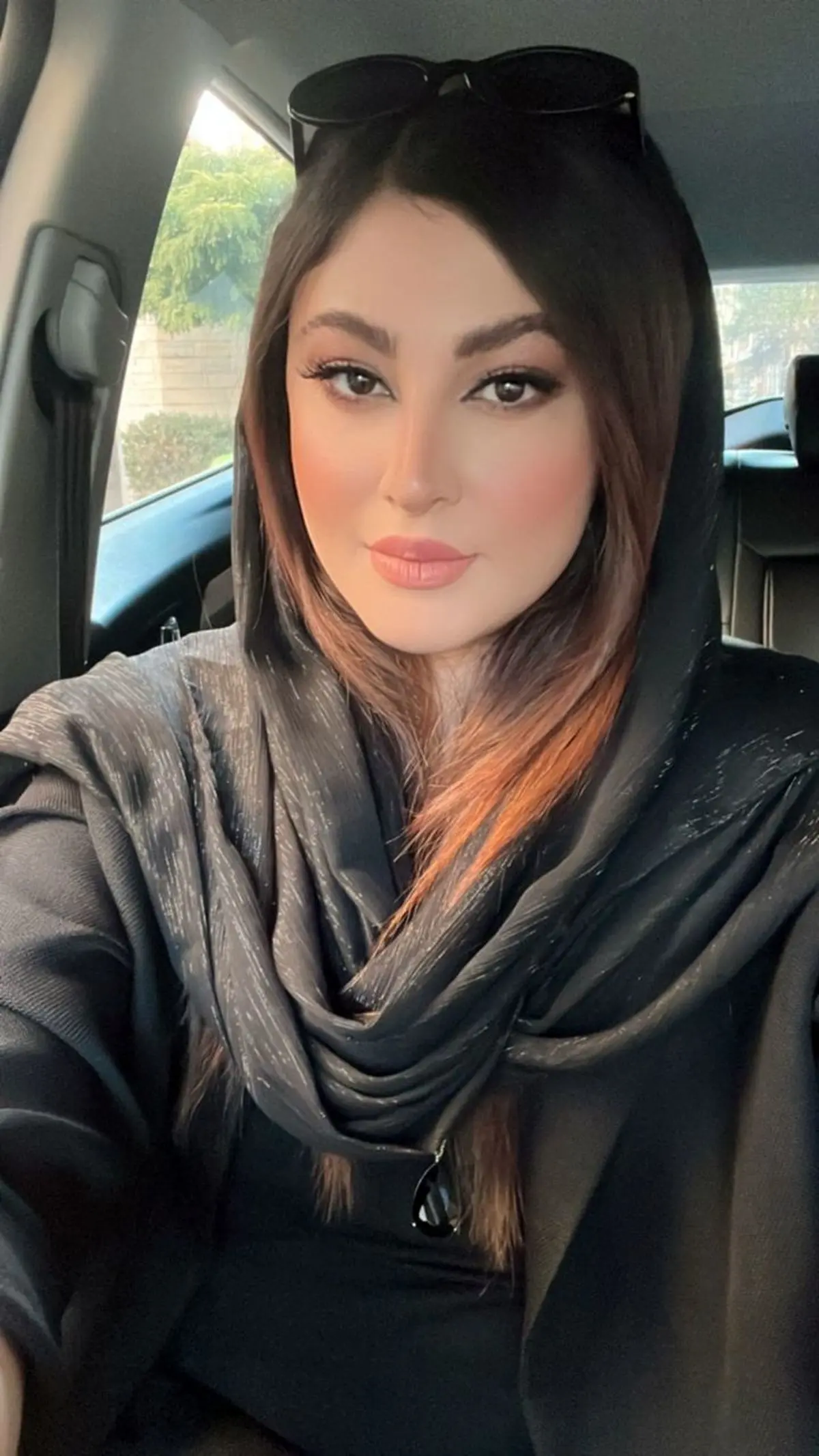 مریم مومن