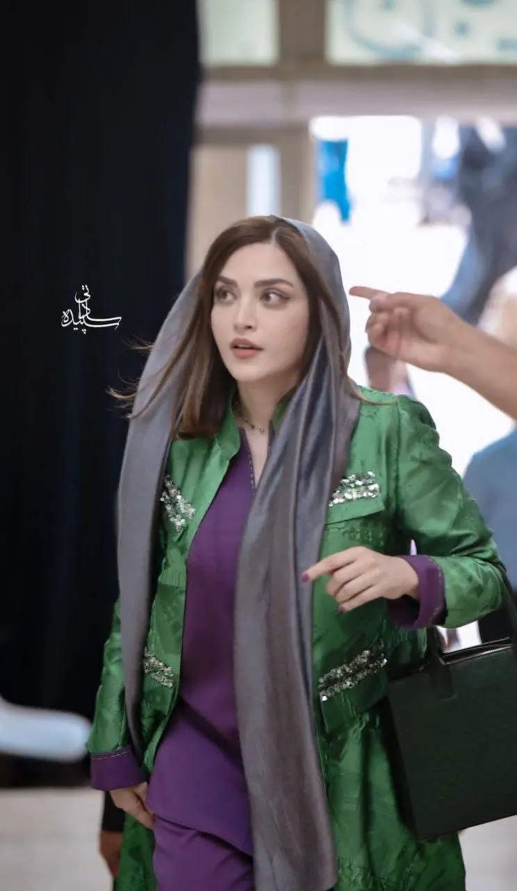 بهنوش طباطبایی 