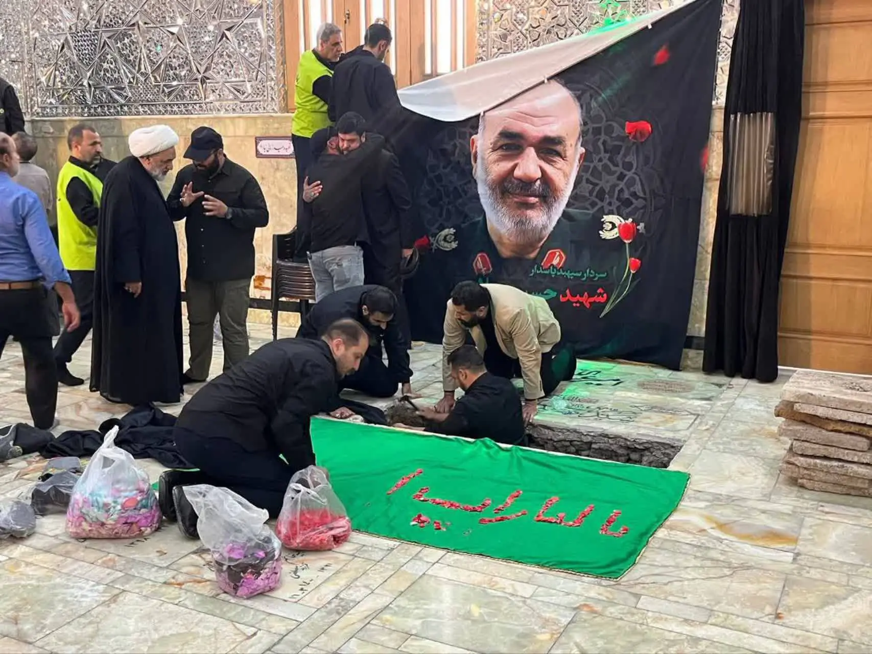 آرامگاه ابدی سردار شهید سلامی 