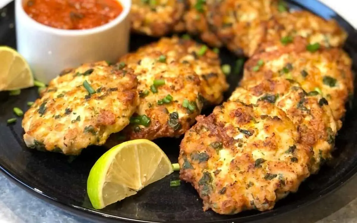 طرز تهیه کتلت مرغ ایتالیایی با سس ویژه ! | یکبار درست کنی عاشقش میشی !