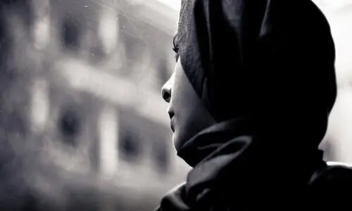 ماجرای ازدواج خانم پرستار با دانشمند قلابی | زندگی عجیب زن مشهدی