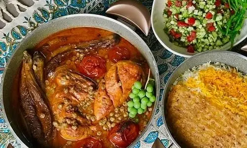 طرز تهیه خورش غوره مسما مجلسی با مرغ | این غذا مخصوص بهار و تابستونه !