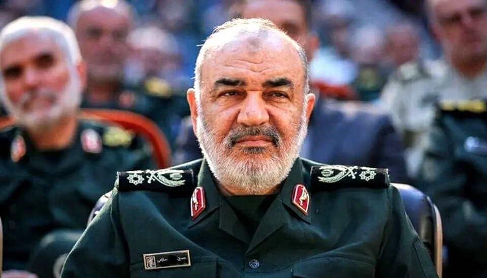 فرمانده کل سپاه پیام داد