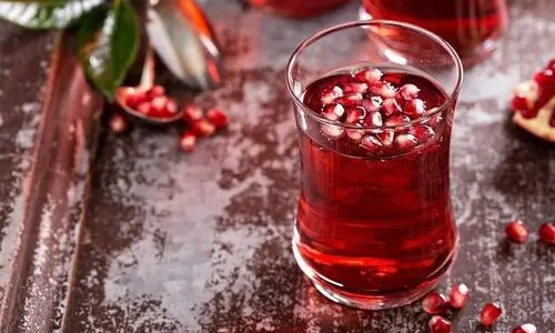 بهترین و بدترین زمان برای خوردن آب انار | با خواص شگفت انگیز آب انار آشنا شوید