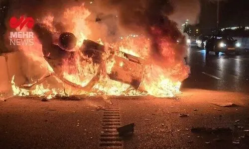 تصادف هولناک خودرو ۲۰۶ در حوالی خروجی شهرک واوان | راننده در آتش سوخت + عکس