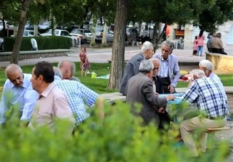 خبر مهم درباره بیمه تکمیلی برای بازنشستگان | چه میزان از حقوق بازنشستگان کسر می‌شود؟