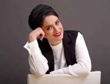 استایل روسی غزل شاکری در جشنواره غوغا کرد + عکس