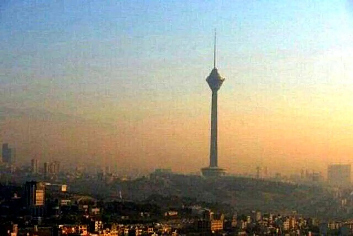 تهرانی ها ماسک بزنند | غلظت آلاینده‌های هوای تهران به عدد ۲۶۱ رسید