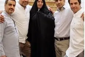 رونمایی منوچهر هادی از خانواده مذهبیش | تصاویر دیدنی