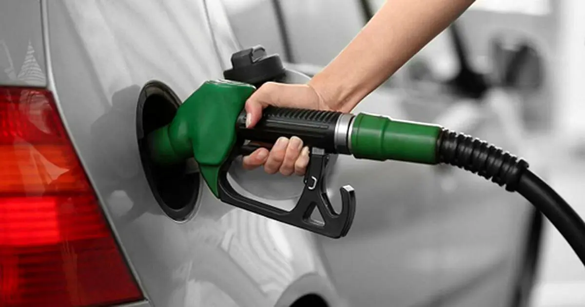 خبر مهم از قیمت بنزین در سال جدید | سهمیه بنزین چند میشود؟