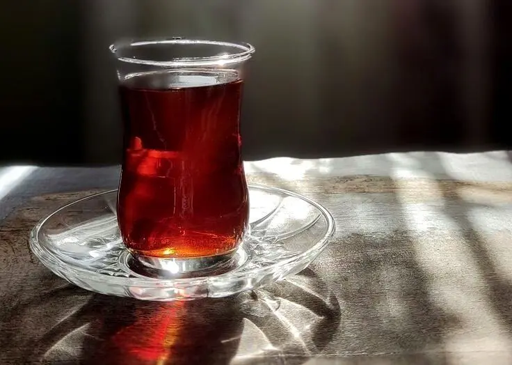 عوارض نوشیدن چای پس از غذا خوردن !