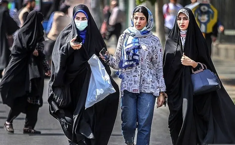 کوشکی: با بی‌حجاب‌ها برخورد قاطع کنید تا بی‌حجابی را کنار بگذارند