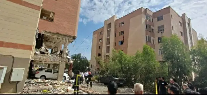  انفجار در یک مجتمع‌ مسکونی در پردیسان قم +عکس
