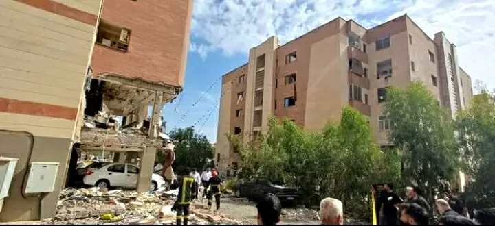 خبرگزاری فارس: ساکنین این واحد مسکونی در پردیسان قم شهروندان عادی هستند
