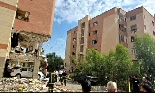 خبرگزاری فارس: ساکنین این واحد مسکونی در پردیسان قم شهروندان عادی هستند
