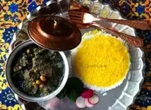 طرز تهیه قورمه‌سبزی تبریزی با لوبیا چشم بلبلی | این سبک پخت قورمه سبزی را یکبار امتحان کنید 