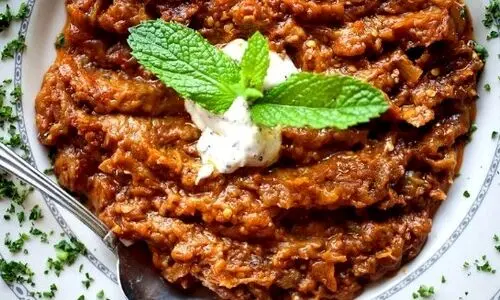 آشپزی ایرانی| طرز تهیه میرزا قاسمی غذای محلی گیلان | بادمجان کبابی نوش جان کنید
