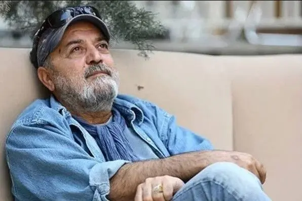 استایل زمستونی سیروس مقدم در این گرما سوژه شد + عکس
