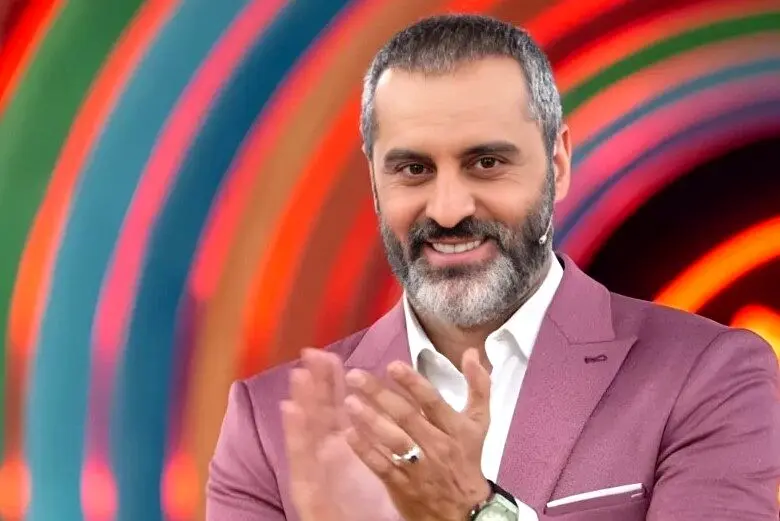 بازیگر معروف به یاد مادرش ۱۶ زندانی را آزاد کرد | کار انسان دوستانه علیرام نورایی وایرال شد + عکس