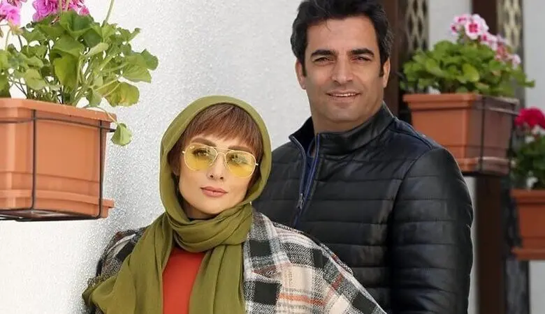 سفر دو نفره منوچهر هادی با زن جدیدش جنجالی شد | عکس صمیمی آقای کارگردان با یک خانم دردسرساز شد