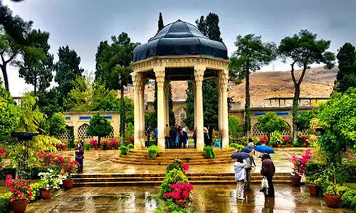 فال حافظ امروز شنبه ۲۸ تیر ۱۴۰۴ | همیشه فروتن باش !