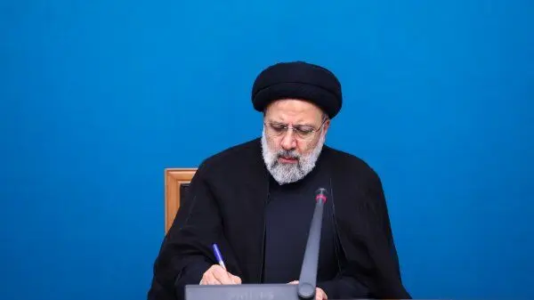 پیام رئیسی برای درگذشت ذاکر با اخلاص حرم امام رضا(علیه‌السلام)