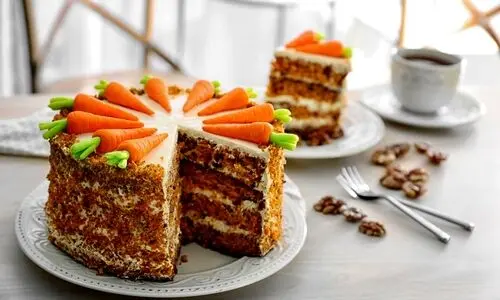 فیلم طرز تهیه کیک هویج کافی شاپی با کرم پنیری !