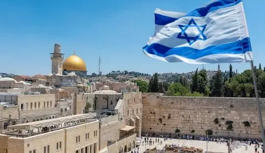 عکسی از خلبان اسراییلی اسیر زن در ایران | ترامپ اسارت خلبان اسراییلی را تایید کرد! +عکس