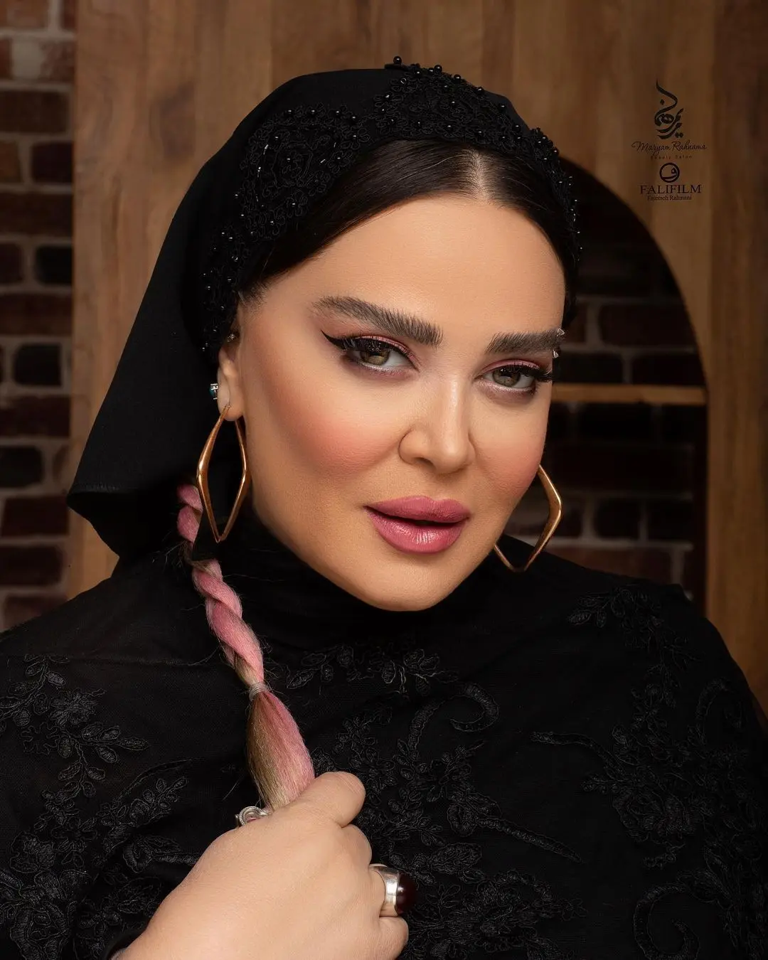 تیپ تینیجری بهاره رهنما در کنار همسرش در مهمانی خصوصی همه رو مات کرد | خانم با حلقه ازدواجش چه پزی ام میده