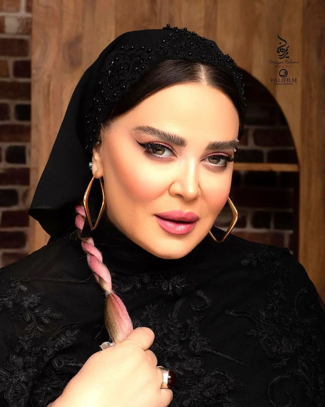 تیپ تینیجری بهاره رهنما در کنار همسرش در مهمانی خصوصی همه رو مات کرد | خانم با حلقه ازدواجش چه پزی ام میده