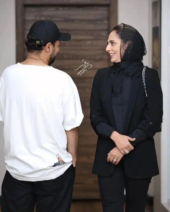 ژست های صمیمانه جواد عزتی و رعنا آزادی‌ور با استایل‌هایی کاملا متفاوت