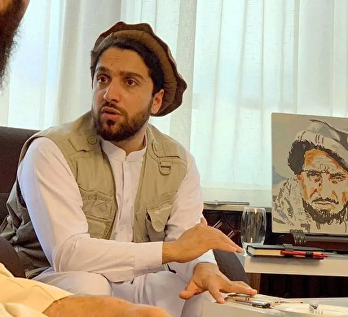 استوری دختر احمد شاه مسعود با پرچم ایران | این خاک برای ما مقدس است + عکس