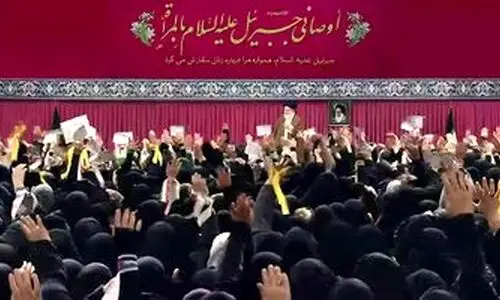  تصویری از حضور بانوان غیر ایرانی در دیدار با رهبر انقلاب