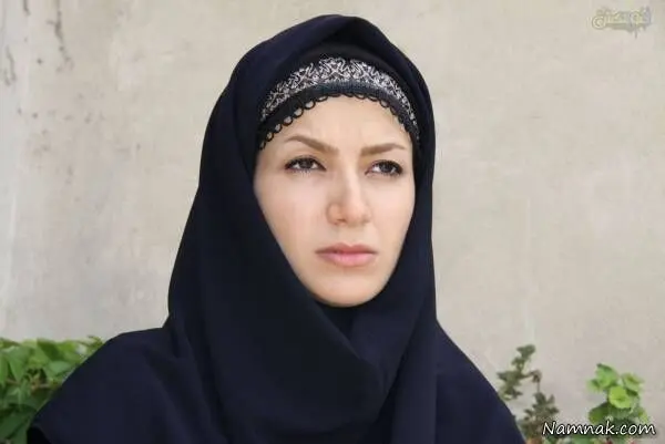 تصویری از تیپ متفاوت خاله شادونه در خیابان انقلاب | حضور ملیکا زارعی در مراسم تشییع شهدای خدمت
