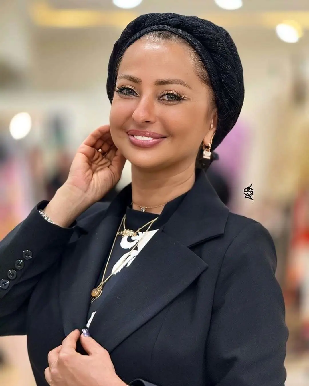 کت و شلوار خاص نفیسه روشن چشم ها را خیره کرد + عکس