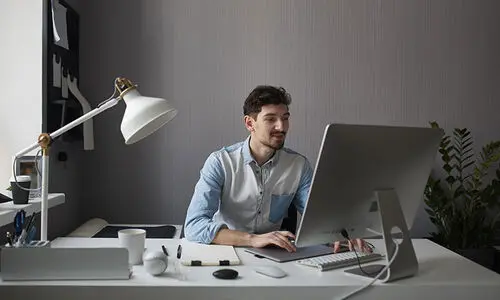 مزایای استفاده از وب سایت کاریابی Herfeibash.com برای جویندگان کار و کارفرمایان