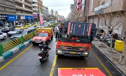 آتش سوزی هولناک در خیابان جمهوری | آتش نشان ها فرشته نجات 15 تهرانی شدند 