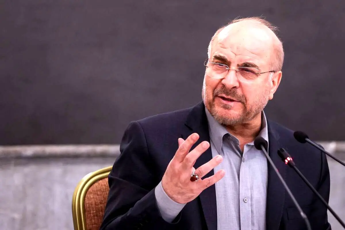 حضور قالیباف در مراسم باشکوه تشییع شهدای حمله اسرائیل به ایران +عکس