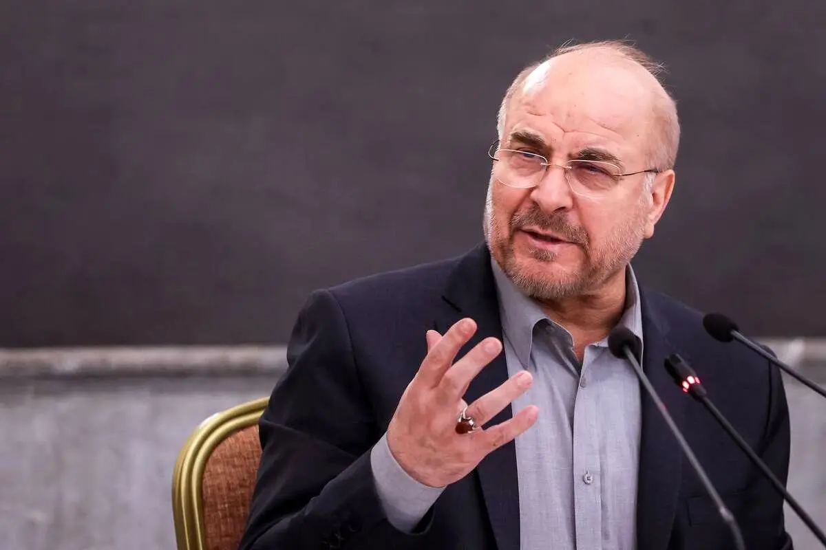 حضور قالیباف در مراسم باشکوه تشییع شهدای حمله اسرائیل به ایران +عکس
