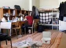 ریزش سقف اتاق خوابگاه در ایام امتحانات | در خوابگاه دانشگاه تهران اتفاق افتاد