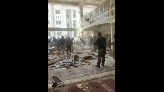 انفجار در مسجد 19 کشته برجای گذاشت| حادثه خونین در شهر 