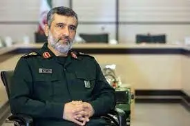 اخطار جدی شهید سردار حاجی زاده‌: همه تلفن های همراه کنترل می شوند
