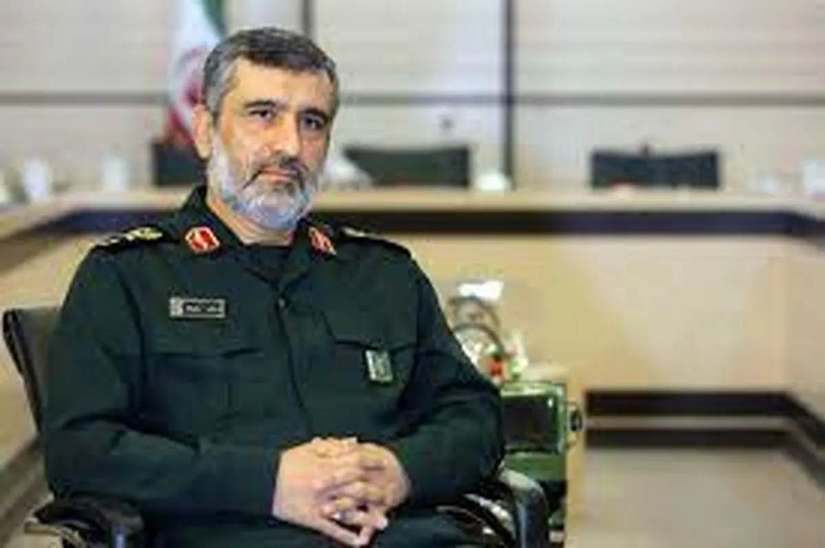 اخطار جدی شهید سردار حاجی زاده: همه تلفن های همراه کنترل می شوند