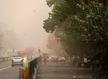 وقوع تندباد و گردوخاک شدید در تهران | شهروندان تهرانی مراقب باشند