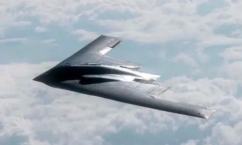 ناپدید شدن بمب‌افکن B-2 پس از حمله به تأسیسات هسته‌ای ایران | پدافند ایران بمب‌افکن B-2 را شکار کرد؟