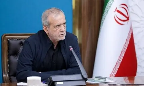 واکنش پزشکیان به شایعات اینترنت طبقاتی | با فیلترشکن‌بازی مخالفم 