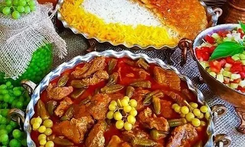 طرز تهیه خورش بامیه اصیل جنوبی | خواص بی نظیر خورش بامیه برای بدن !