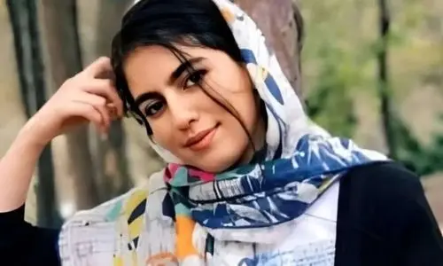 اولین ویدئو از حضور خانواده الهه حسین‌نژاد در اداره پلیس | درخواست اشد مجازات برای قاتل + ویدئو