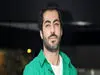 درخشش نوید پورفرج با تیپ ساده ولی میلیاردی اش | ساعت ۹۲۰ میلیون و کتونی ۱۴۰ میلیونی نوید پورفرج را ببینید + عکس